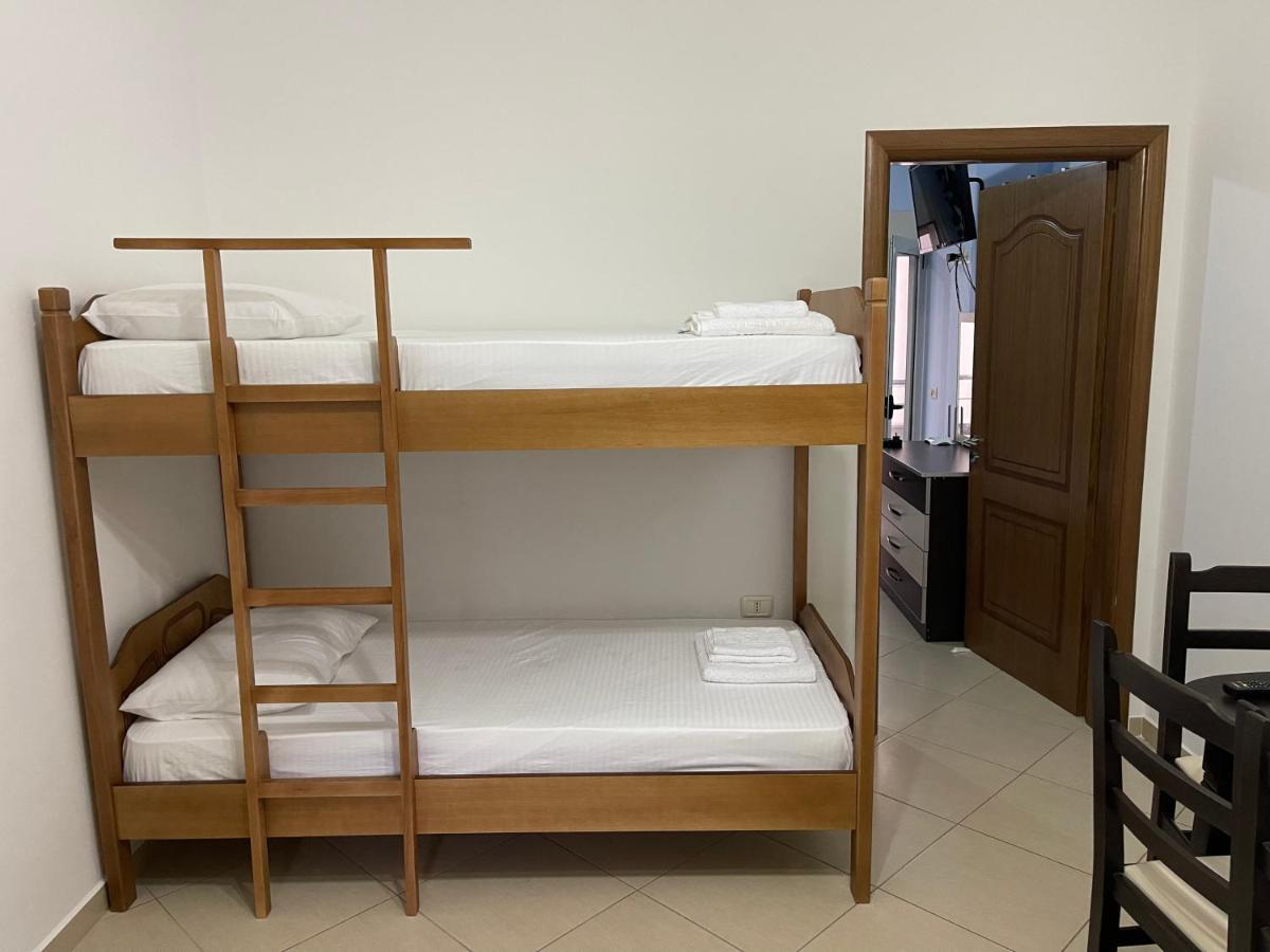 Wave Apartments Saranda 外观 照片